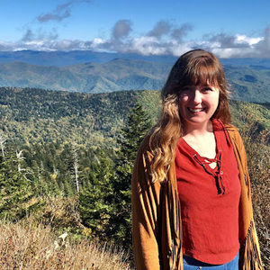 Meet your Posher, Alyssa